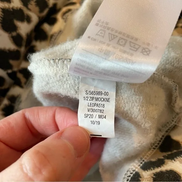 Old Navy Leopard Print Oversized Half Zip Mock Neck Pullover Sweatshirt Medium - Picture 8 of 10